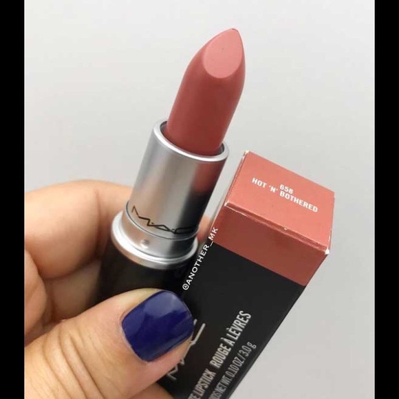 mac hot and bothered lipstick